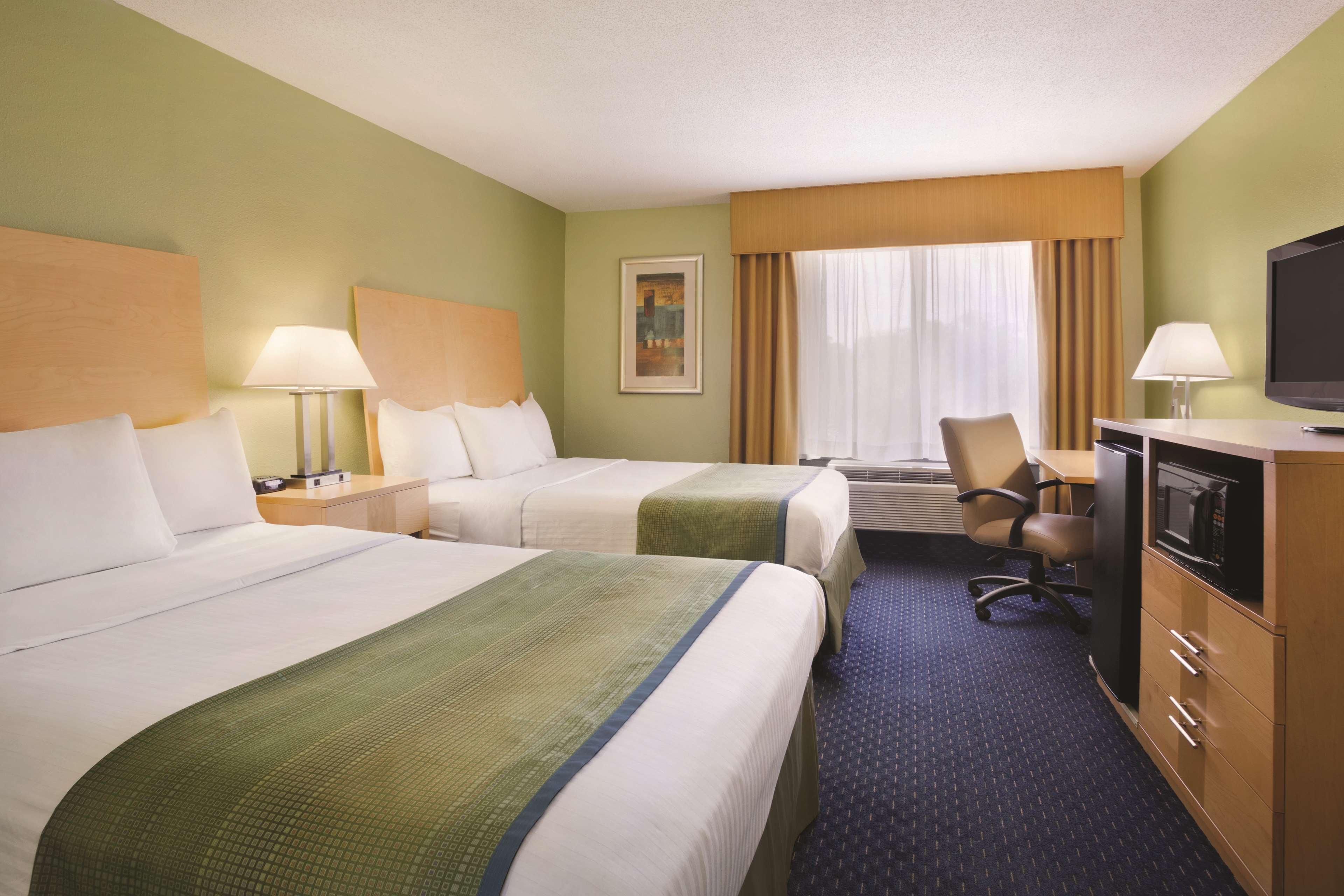 Park Inn By Radisson Albany Zewnętrze zdjęcie